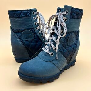 Sorel - Army Green & Black Quilted Women's Lace Up Platform Boots - Waterproof